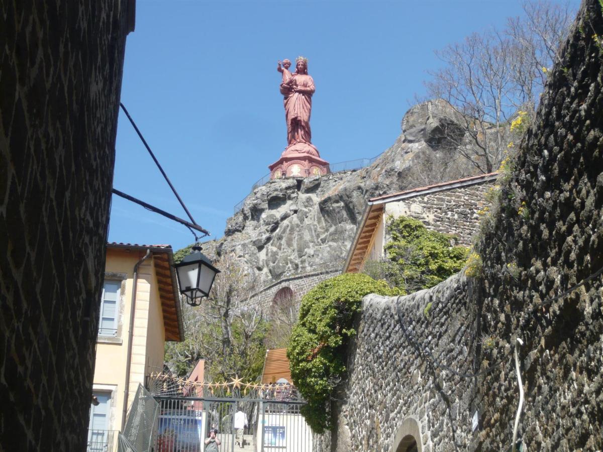Апартаменти Le Petit St Clair Le Puy-en-Velay Екстер'єр фото