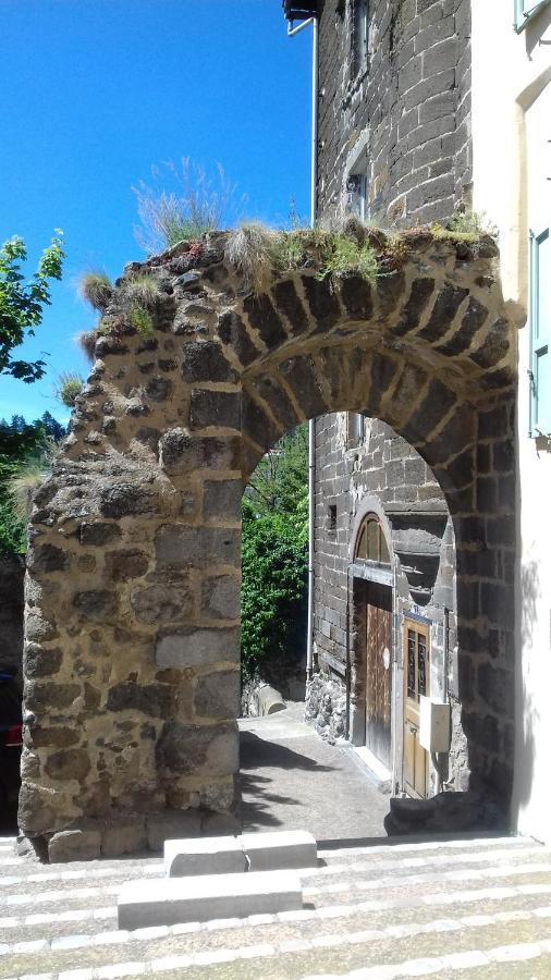Апартаменти Le Petit St Clair Le Puy-en-Velay Екстер'єр фото