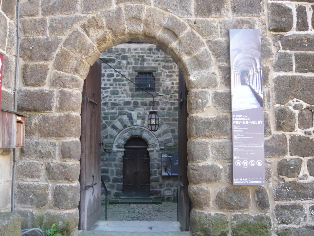 Апартаменти Le Petit St Clair Le Puy-en-Velay Екстер'єр фото